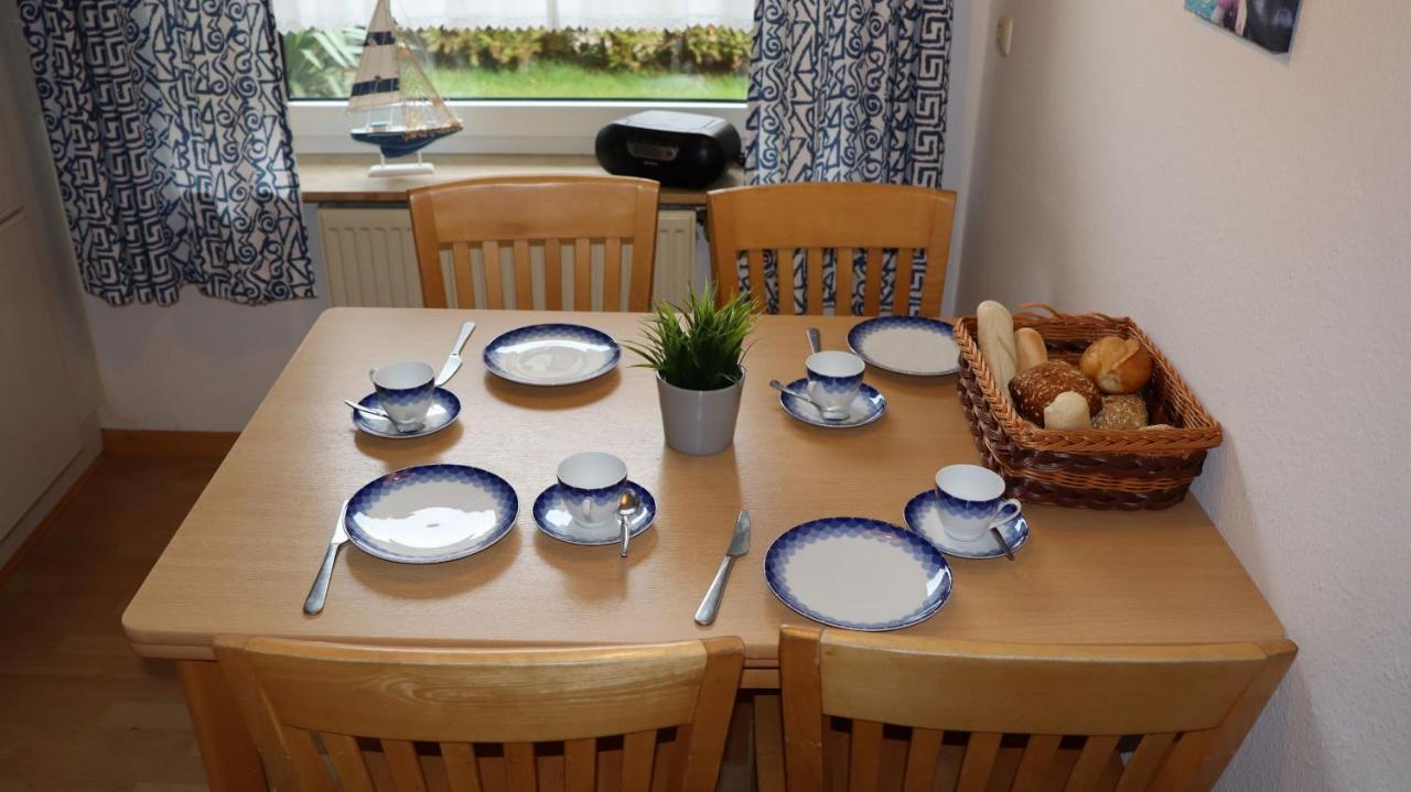 Ferienhaus Krabbenhuus Carolinensiel Buitenkant foto
